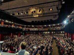 Elly Schlein Infiamma Il Teatro Politeama Di Genova Per Il Comizio