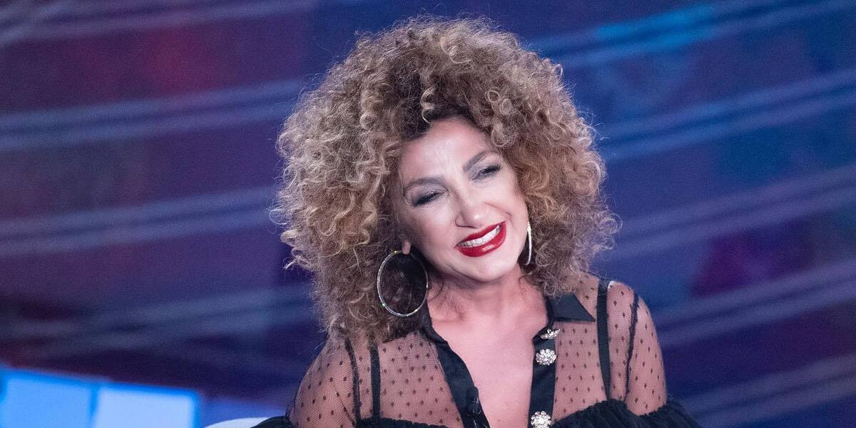 Marcella Bella Incanta Il Festival Di Sanremo 2025 Con Pelle Diamante