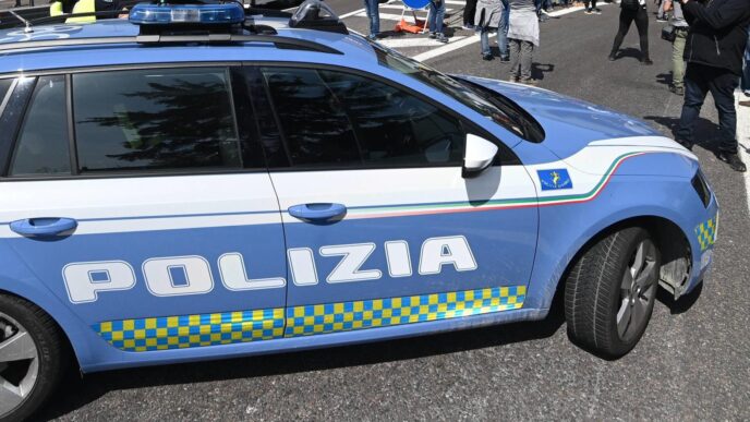 Aggressione a un militante di