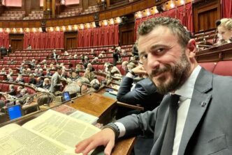 Il deputato Emanuele Pozzolo r