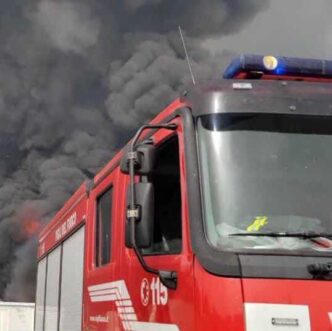 Incendio Devastante in Via Ard