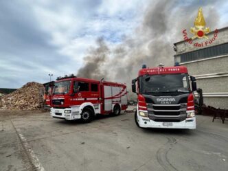 Incendio Al Deposito Rifiuti D