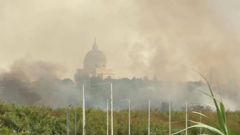 Incendio Nella Periferia Di Ro