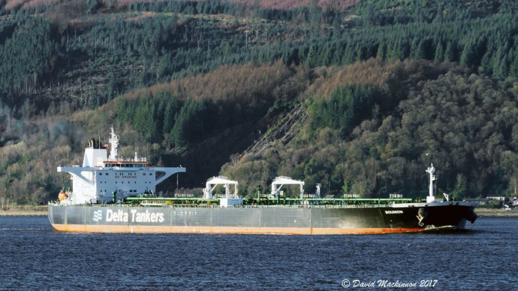 Attacco alla petroliera Sounio