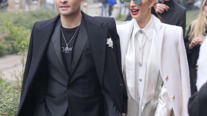 Ed Westwick E Amy Jackson Un