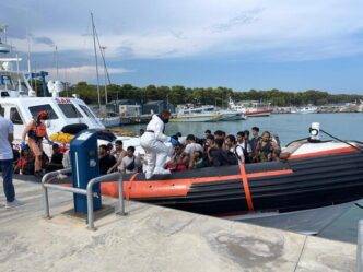 Nuovo Sbarco Di Migranti A Roc