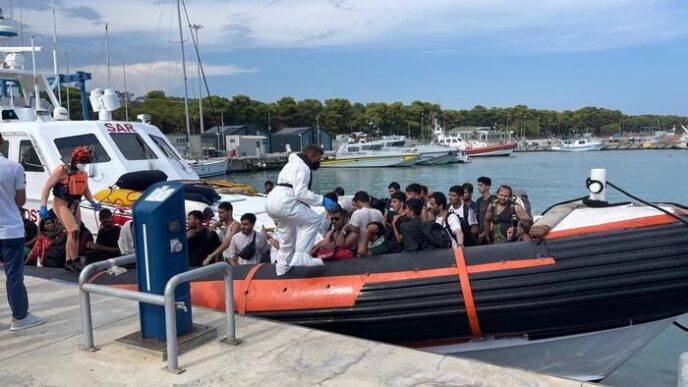 Nuovo Sbarco Di Migranti A Roc