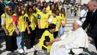 Papa Francesco Incontra Bartol