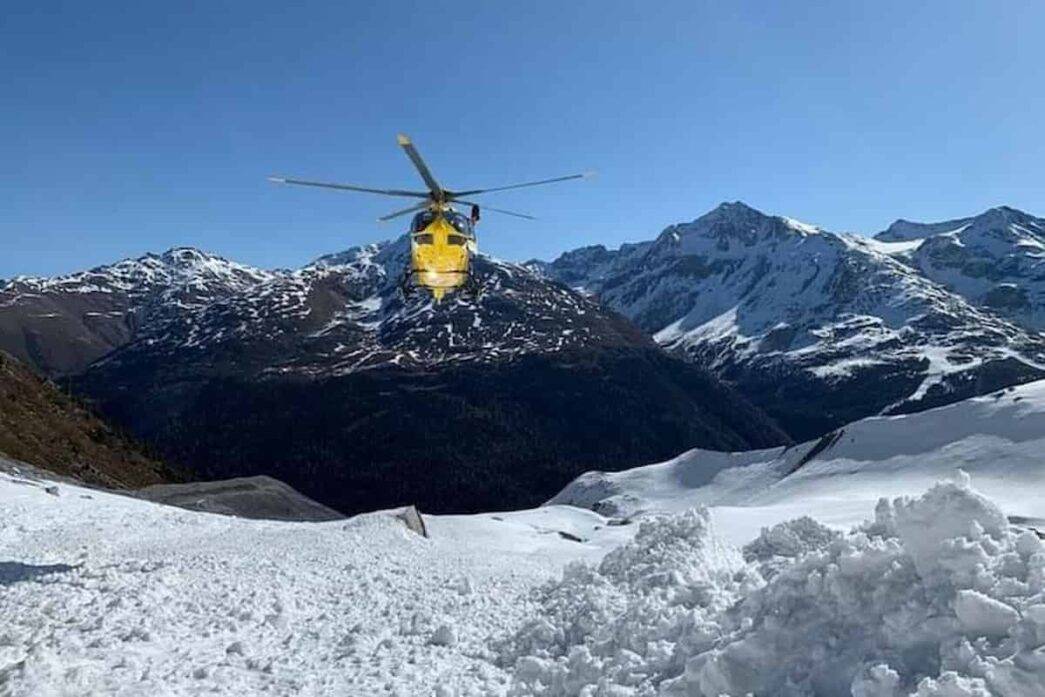 Salvataggio Eroico Di Un Alpin