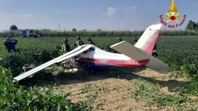 Tragico Incidente Aereo A Camp