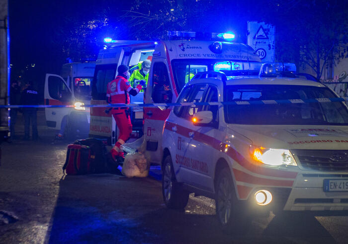 Aggressione A Milano Un Giova