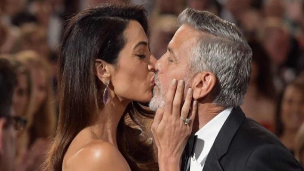 George Clooney E Amal, La (Rarissima) Foto Con I Figli