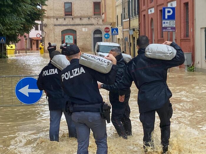 Ancona Sotto La Tempesta Oper