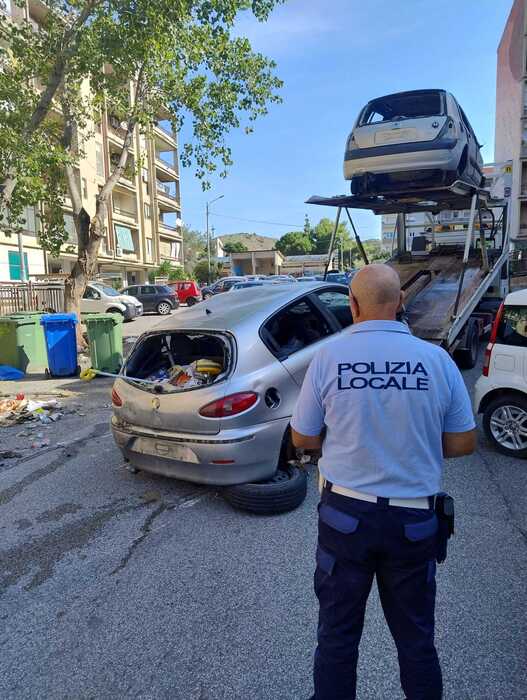 Catanzaro la polizia locale i