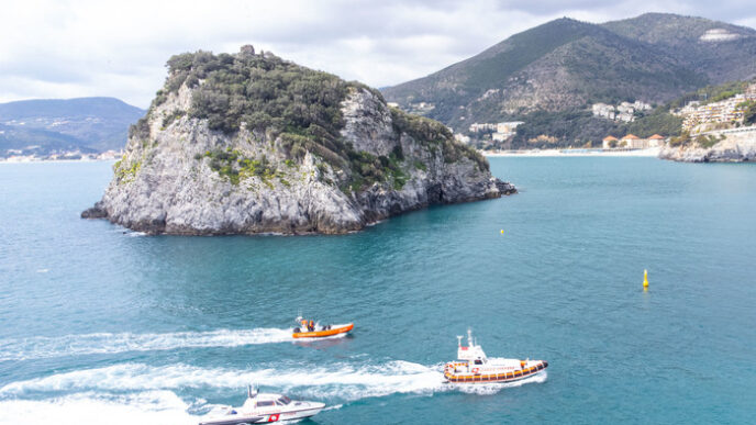 Comandante Di Nave Denunciato