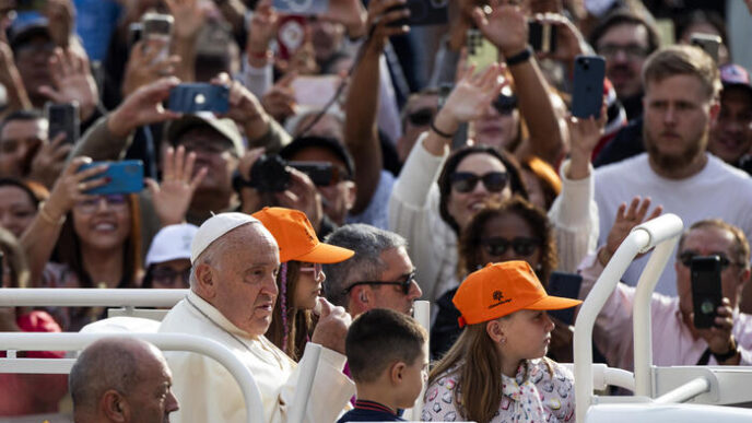 Il Papa Affronta La Denatalita