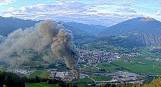 Incendio al magazzino dellazi