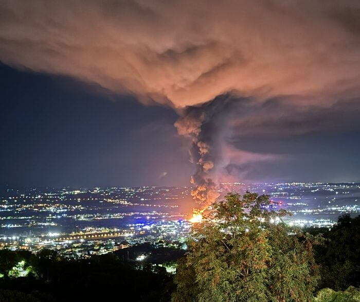 Incendio Devasta Azienda Di Ma