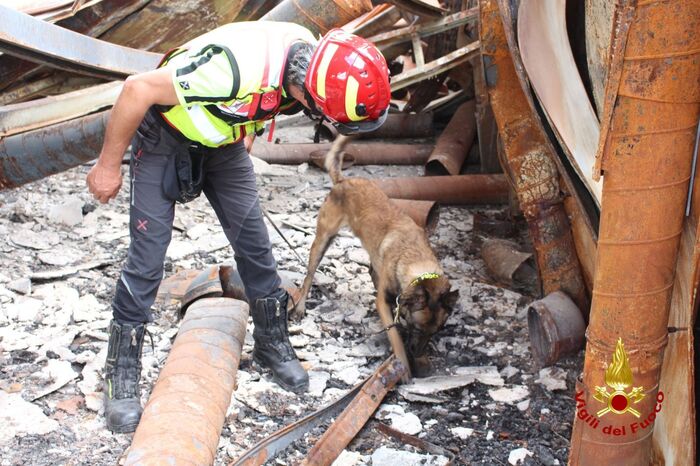 Incendio Mortale A Milano Rin