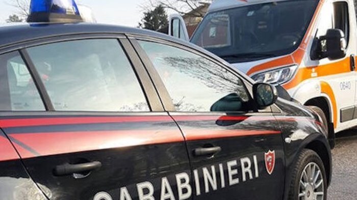 Incidente a Solofra auto si r