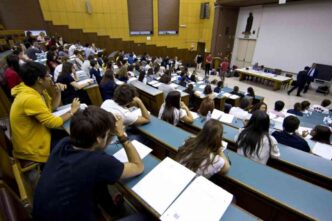 La Sapienza Di Roma Professor