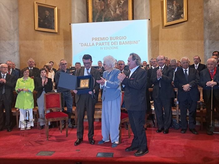 Liliana Segre Riceve Il Premio