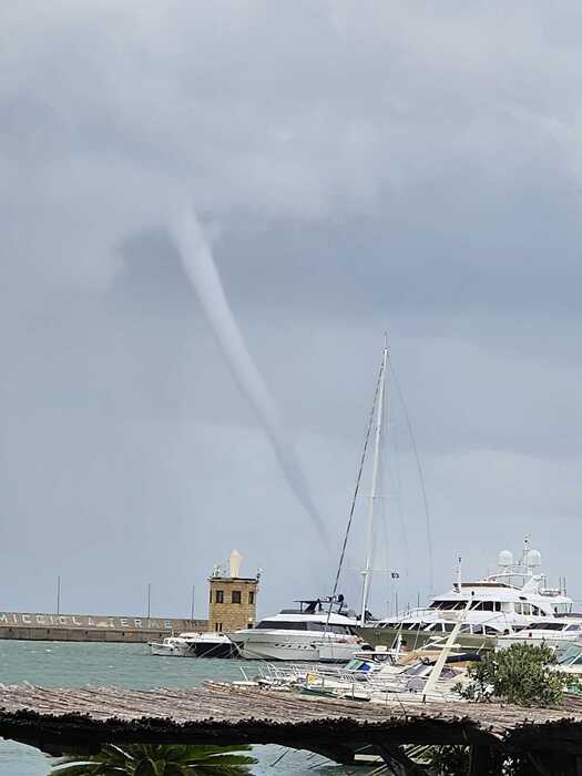 Maltempo In Campania Tromba M