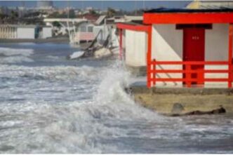 Mareggiata Devastante A Ostia