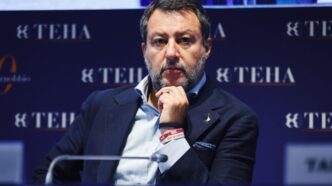 Matteo Salvini Risponde Alle R