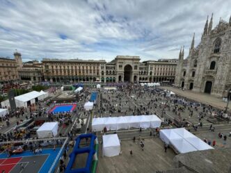 Milano Celebra Gli 80 Anni Del