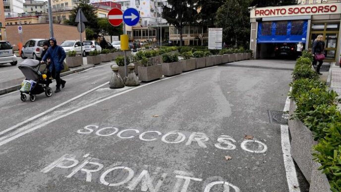 Napoli Bimba Di 10 Mesi Ricov 1