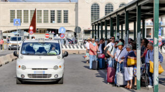 Napoli Nuove Licenze Taxi E L