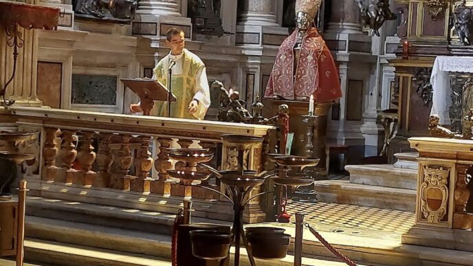 Napoli Si Prepara A San Gennar