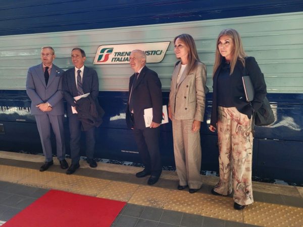 Nuove Tratte Autunnali Di Tren