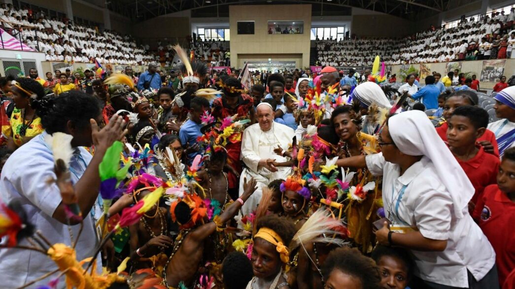 Papa Francesco accoglie laffe