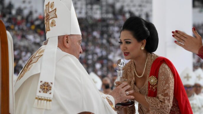 Papa Francesco Incoraggia Lin