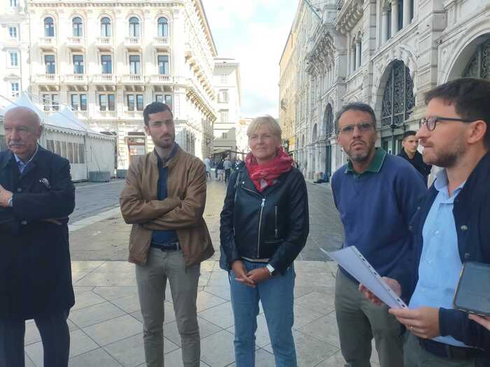 Polemica A Trieste Finanziame