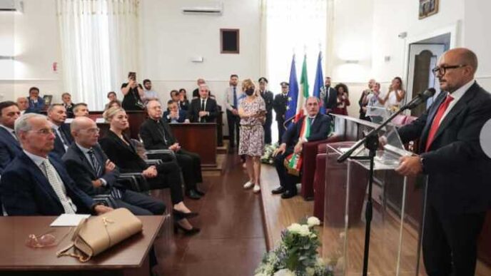 Pompei Conferisce Cittadinanza