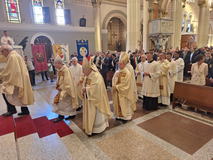 Reggio Calabria celebra la tra