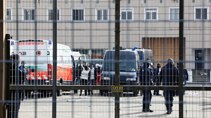 Rivolta Nel Carcere Di Modena