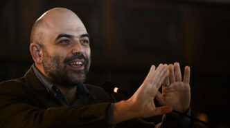 Roberto Saviano Lancia Un Sond