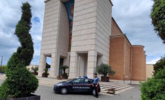 Tentativo di furto in chiesa a