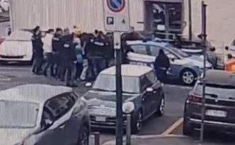 Torino Arrestati Dodici Anarc