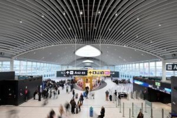 Aeroporti italiani in forte cr