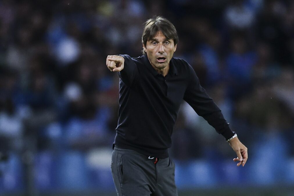 Antonio Conte e il Napoli in fase di ricostruzione: la sfida contro l’Empoli si avvicina