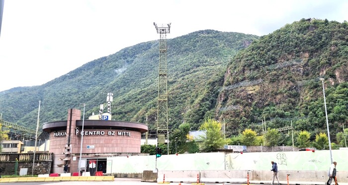 Bolzano presenta il progetto per una nuova funivia che collegherà il centro città al Virgolo