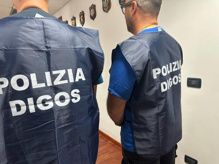 Cagliari3A Perquisita La Casa D