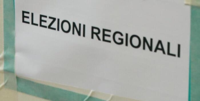 Campagna elettorale in Emilia Romagna: Michele De Pascale ed Elena Ugolini sotto i riflettori