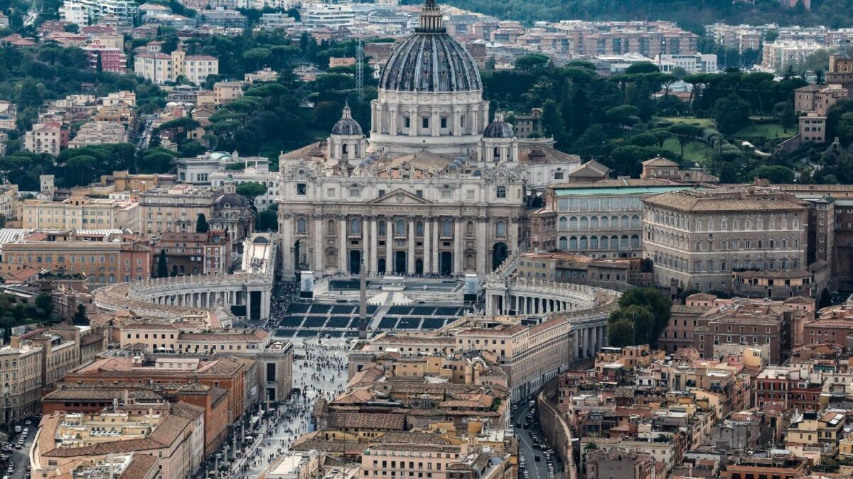 Cerimonia di inaugurazione dell’official area per il giubileo in via della conciliazione