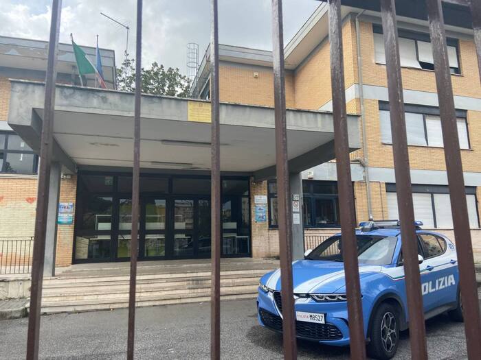 Espulsione di un cittadino egiziano da Trieste: rafforzati i controlli per la sicurezza pubblica